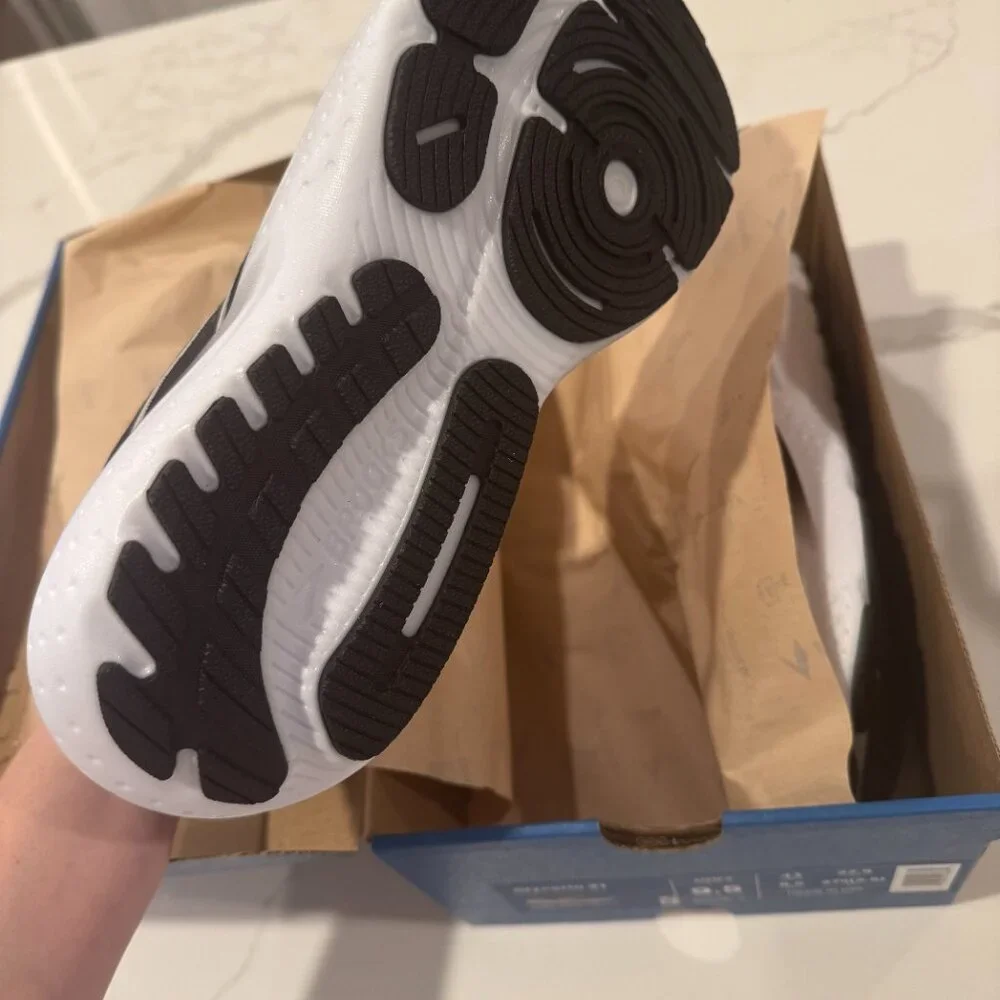 NWT | Men's Brooks Glycerin 21 | Size 9.5 | New in Box | Black/Grey/White - Picture 3 of 7